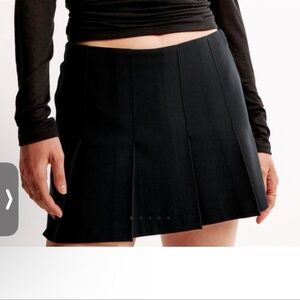 Abercrombie Black Pleated Mini Skirt